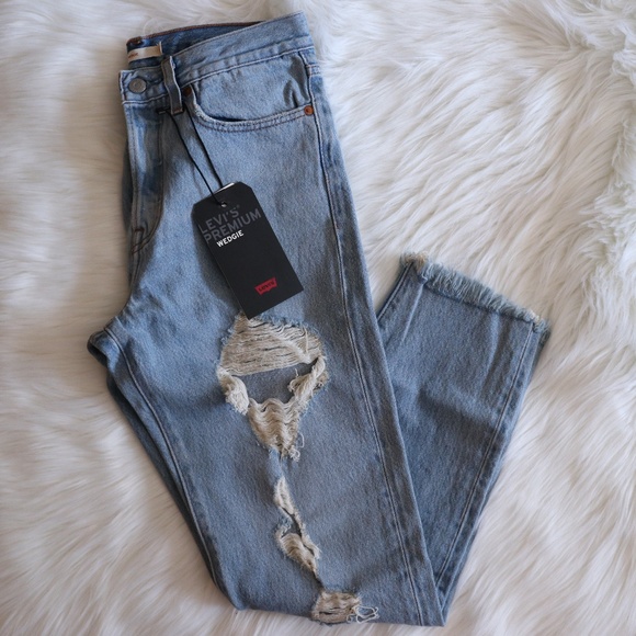 Levi's Denim - Levi's Light Wash Ripped Wedgie Mom Jeans Sz 27